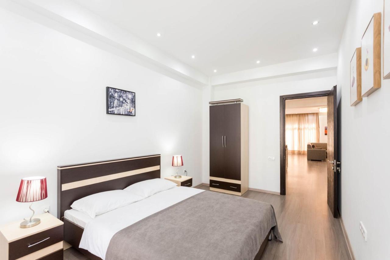 Apartment In The City Center Lll 第比利斯 外观 照片