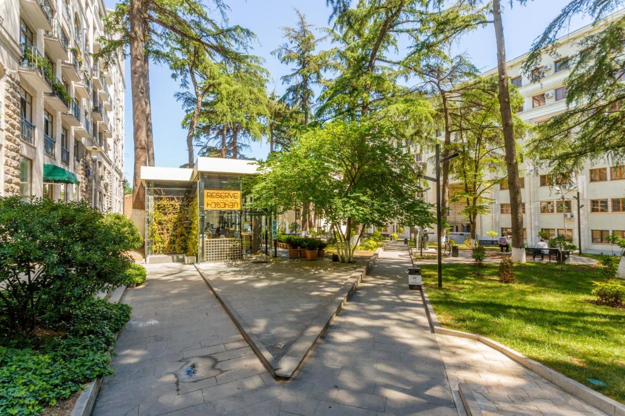 Apartment In The City Center Lll 第比利斯 外观 照片